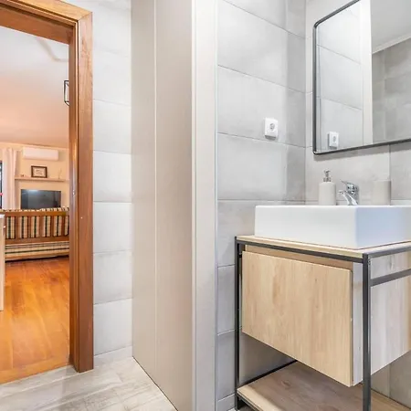 Apartman Tulipa Do - By Proguest Geres